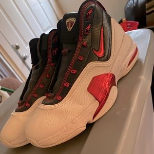 Scottie Pippen signature Nikes size 9.5